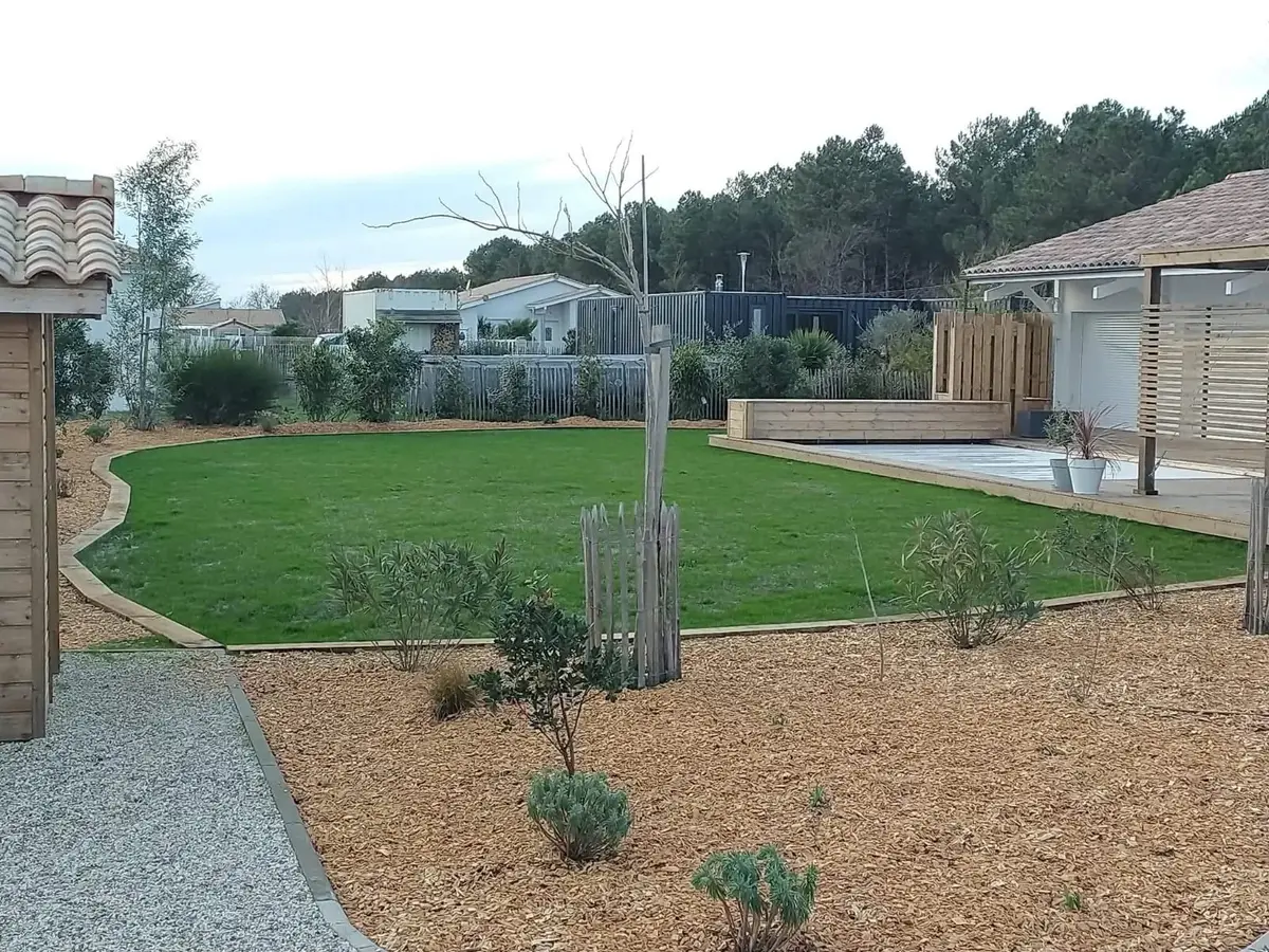 Aménagement paysager par RONDET PAYSAGES — Médoc / Bassin d'Arcachon / CUB (réf. amenagement-11)
